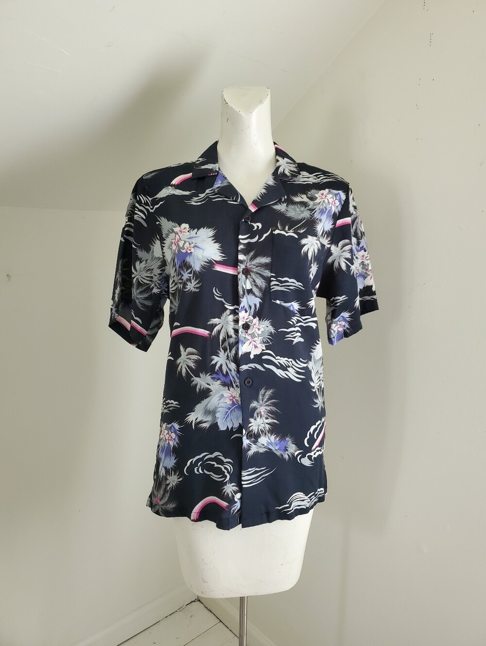 70s 80s Vintage Tropical Print Button Front Shirt